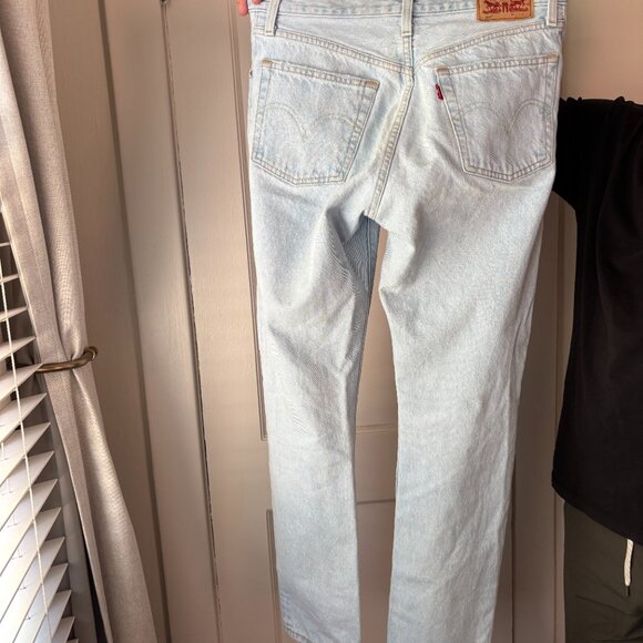 Light Wash Levi's 501s Size 26 W 30 L - Picture 2 of 4